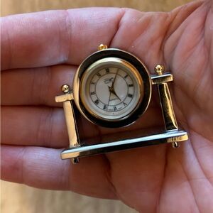 New Elegant Gold and Silver Miniature Clock with Japan Quartz movement